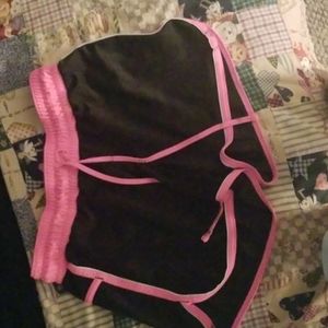 *M shorts *color is pink and black